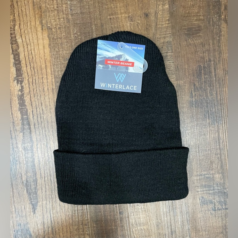 Kids winter beanie. Black. One size fits all. NWT!